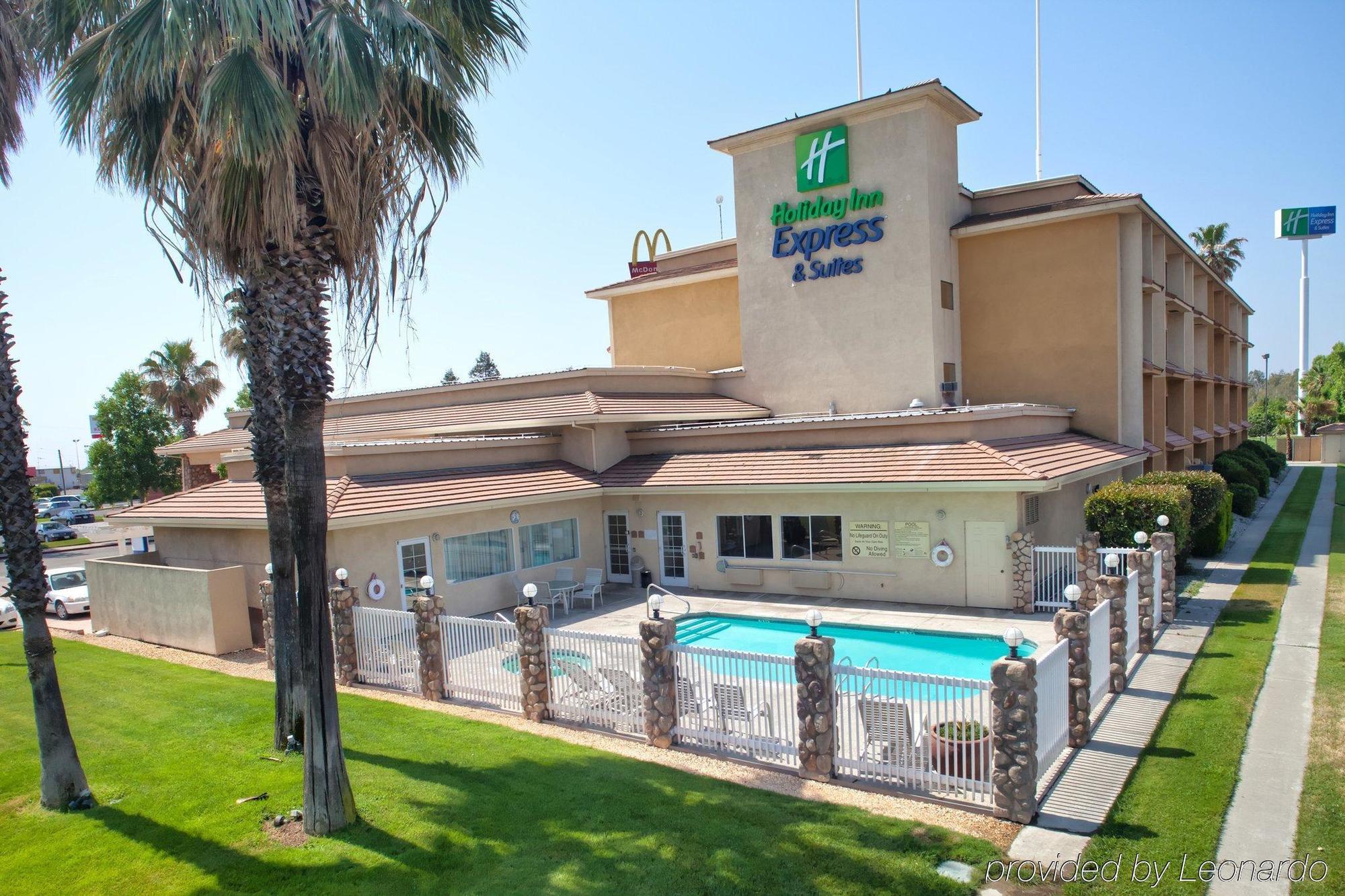 Holiday Inn Express Corning By Ihg Екстер'єр фото