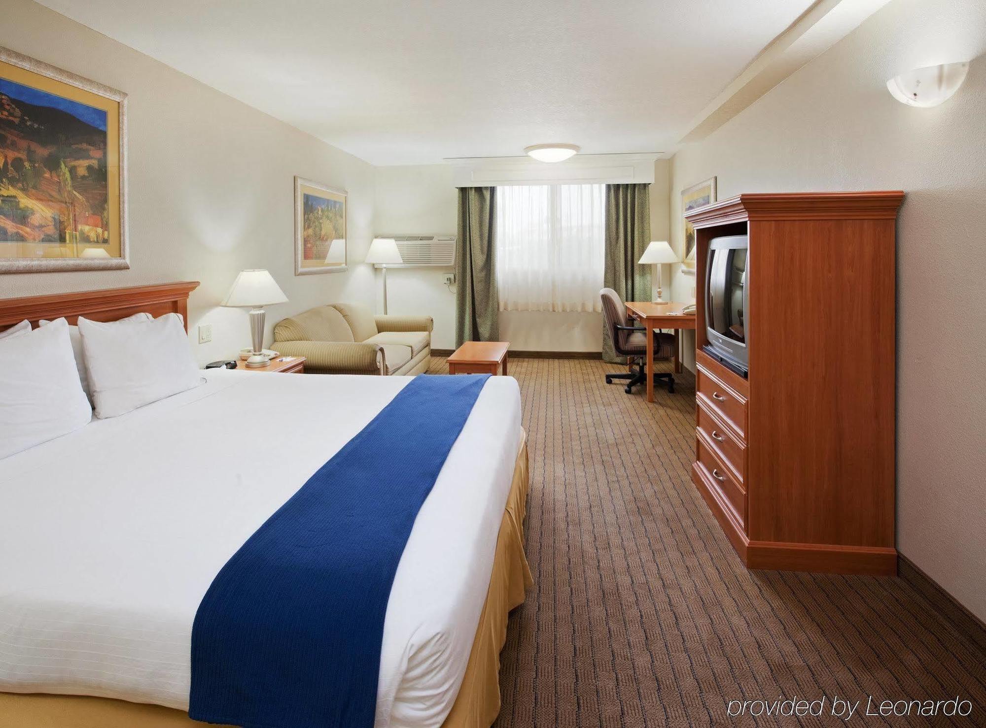Holiday Inn Express Corning By Ihg Екстер'єр фото