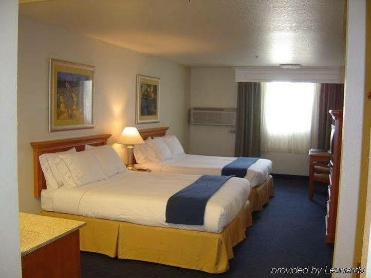 Holiday Inn Express Corning By Ihg Екстер'єр фото